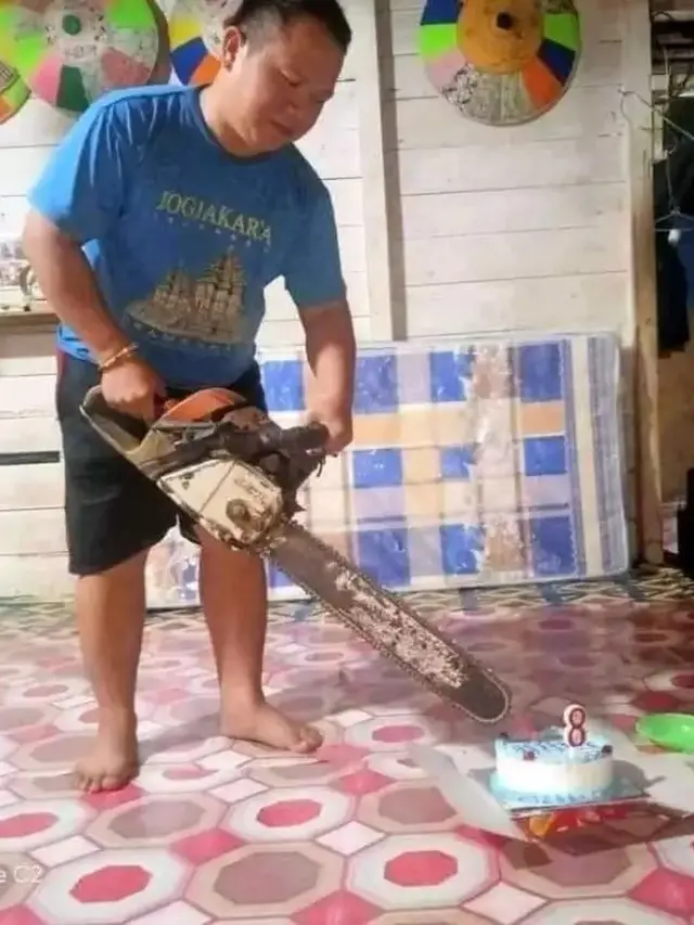 8 Momen Absurd Orang Waktu Tiup Lilin Ulang Tahun Ini Bikin Geleng Kepala