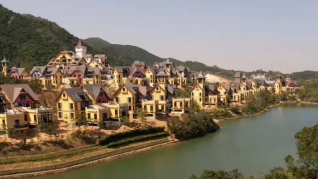 7 Tempat Terkenal Dunia dan Tiruannya di China, Mirip Enggak?