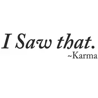 Karma terjadi pada siapa pun dan kapan pun. Hal itu dibuktikan dari gambar-gambar ini.