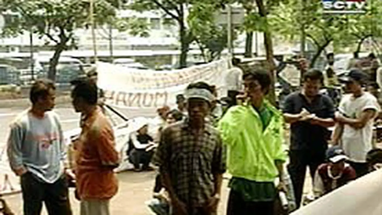 091002aDemo_Kakilima.jpg