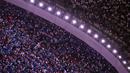 Ribuan pasang mata menjadi saksi pembukaan Pesta Olahraga Asia Tenggara (SEA Games) ke-32 di Stadion Nasional Morodok Techo. (MOHD RASFAN/AFP)