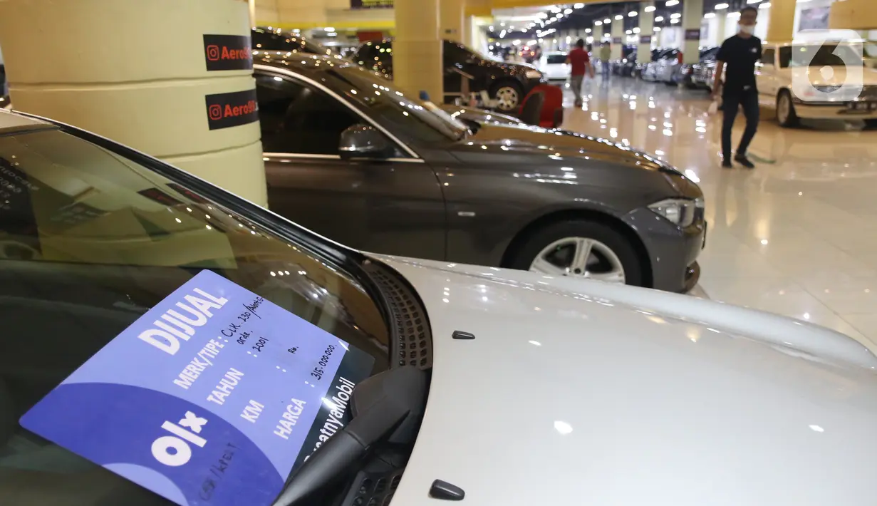 Deretan mobil bekas yang dijual di kawasan Jakarta, Senin (23/11/2020). Pasar mobil bekas diprediksi akan meningkat menjelang akhir tahun karena kondisi perekonomian yang saat ini mulai membaik. (Liputan6.com/Angga Yuniar)