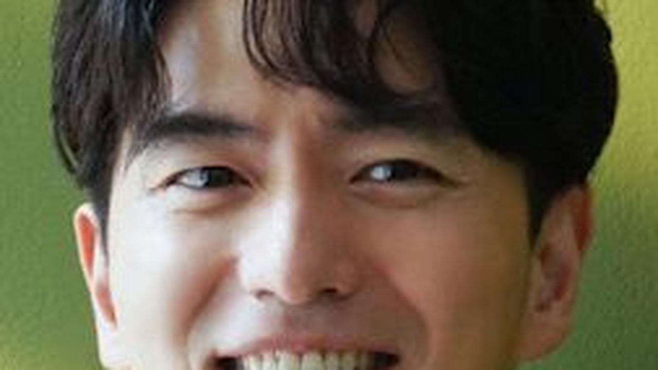 10. Lee Jin Wook