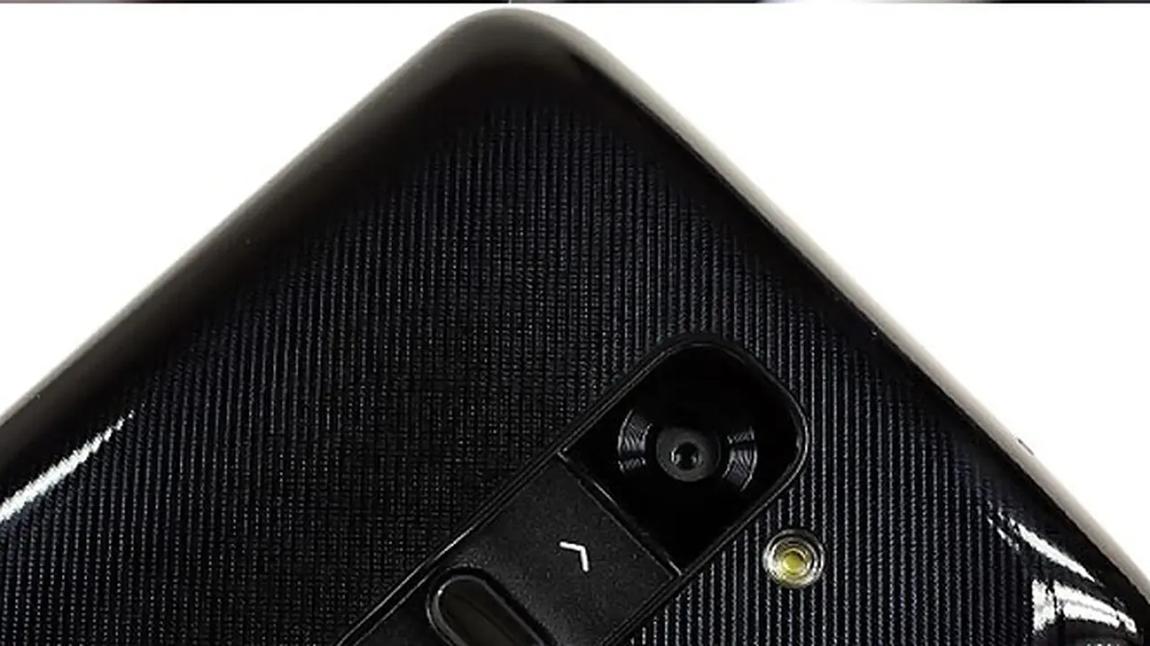 kamera-lg-g2-140204b.jpg