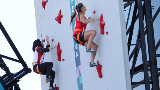 Foto: Desak Made Rita dan Rajiah Sallsabillah Melaju ke Perempatfinal Panjat Tebing Nomor Speed Putri Olimpiade Paris 2024