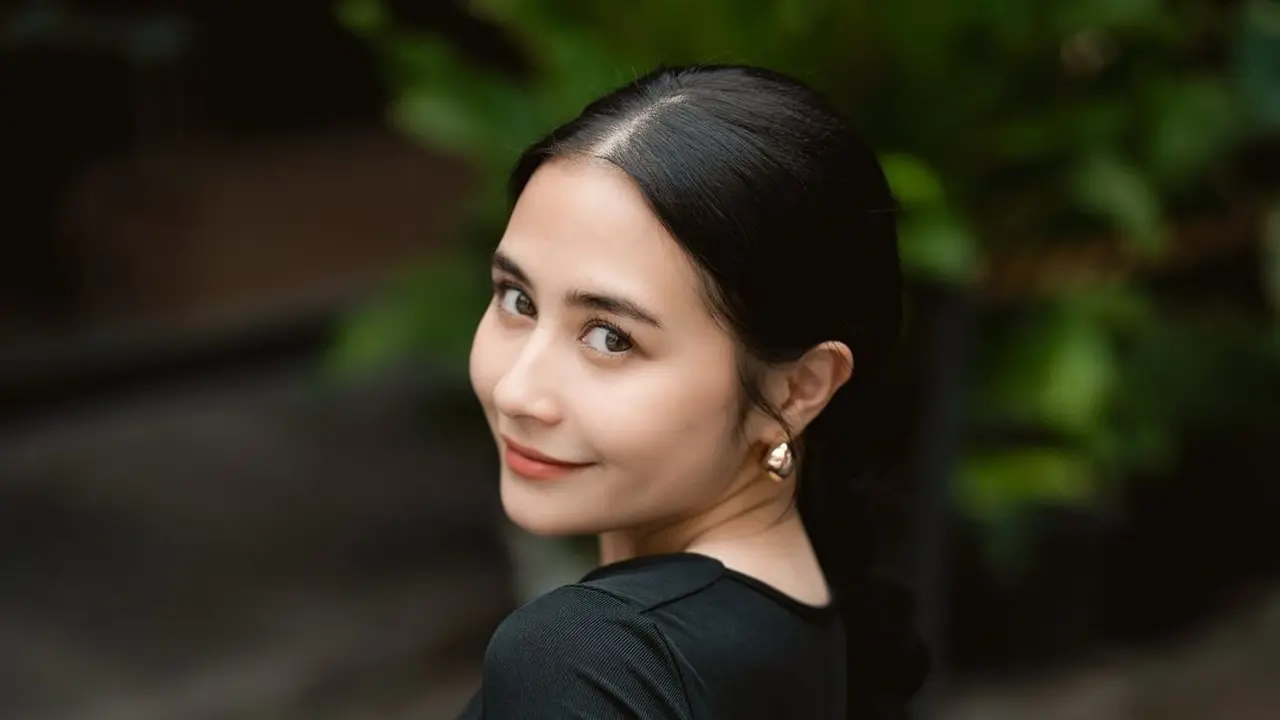 Prilly Latuconsina (Instagram/prillylatuconsina96)