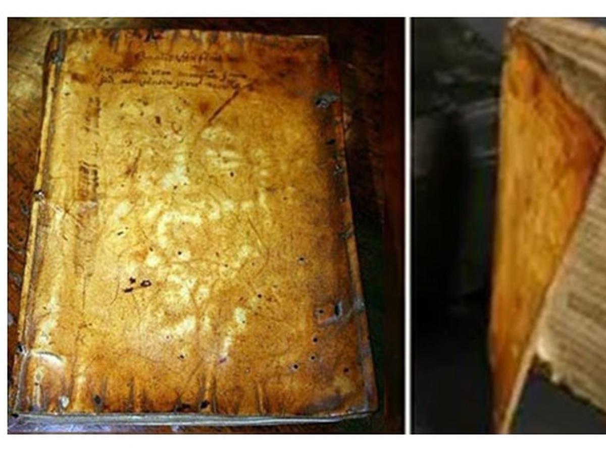 Menyeramkan 5 Buku Ini Sampulnya Dibuat Dari Kulit Manusia Hot Liputan6 Com