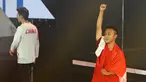 Pemain Indonesia, Sumarandak Ridel alias BenZerRidel (kanan) mengepalkan tangan saat berhasil meraih medali emas di nomor Clash Royale eSports Asian Games 2018 di Britama Arena Jakarta, Senin (27/8). (ANTARA FOTO/INASGOC/Ady Sesotya)