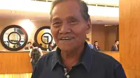Tukiman, ayah dari mantan pemain yang kini menjadi pelatih Timnas Indonesia. (Bola.com/Benediktus Gerendo Pradigdo
