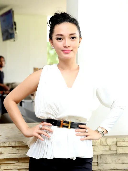 Hanya satu permintaan yang harus dipenuhi oleh Rian sebelum dirinya menikahi Zaskia, yaitu rumah singgah untuk keluarga kecil mereka kelak. (Andy Masela/Bintang.com)