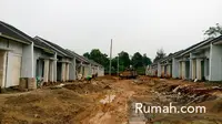 Masyarakat diwajibkan membayar DP sebesar 15% untuk rumah pertama, 20% untuk rumah kedua, dan 25% untuk rumah ketiga.