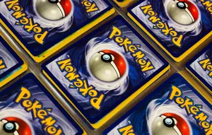 Bahagiakan Diri, Pria Ini Rela Beli Kartu Pokemon Rp 435 Juta