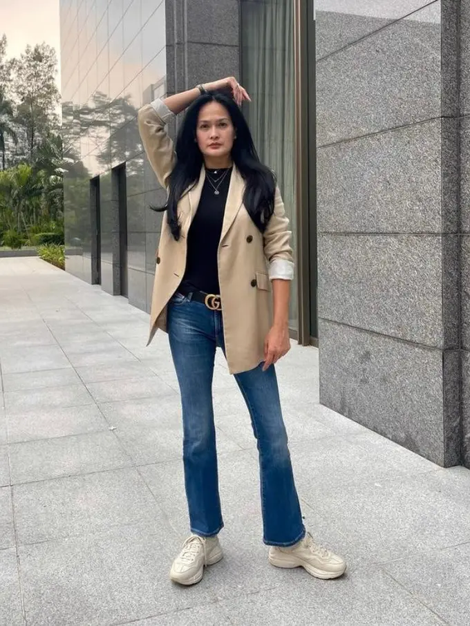 6 Gaya Artis Tetap Awet Muda di Usia 50-an, dari Sophia Latjuba hingga Yuni Shara