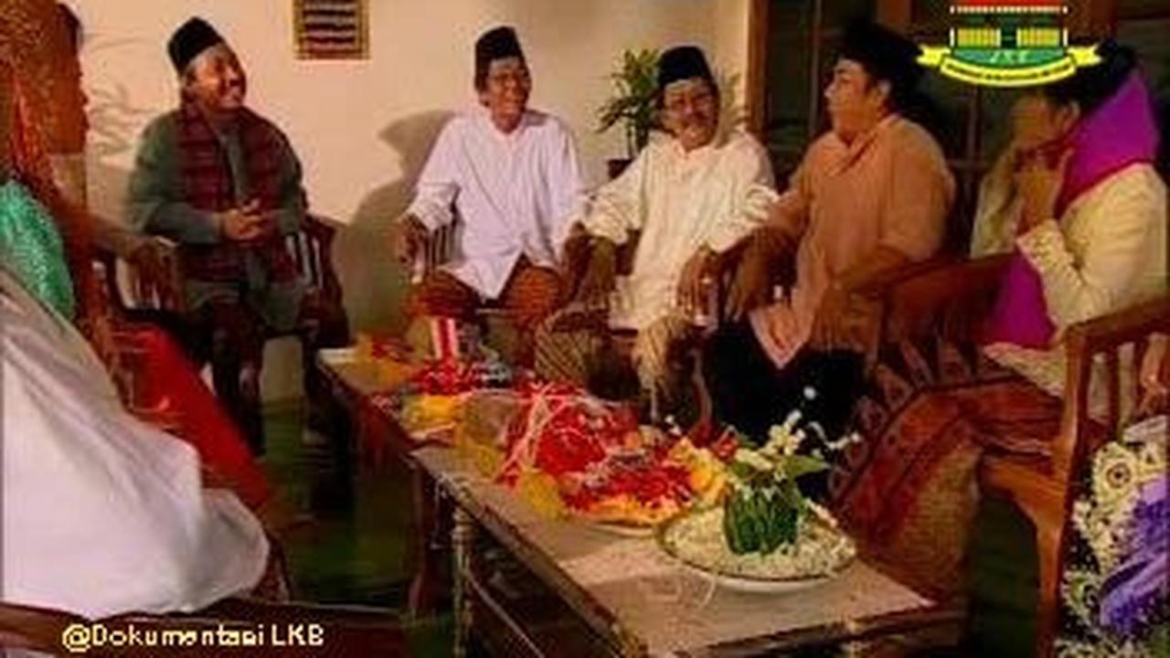 Dilarang duduk di depan pintu