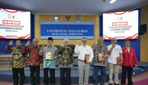 Ketua Mahkamah Konstitusi 2003-2008, Jimly Asshiddiqie (ketiga dari kiri) dalam diskusi bersama Badan Pembinaan Ideologi Pancasila (BPIP) di Universitas Hasanuddin, Makassar, Sulawesi Selatan (Istimewa)