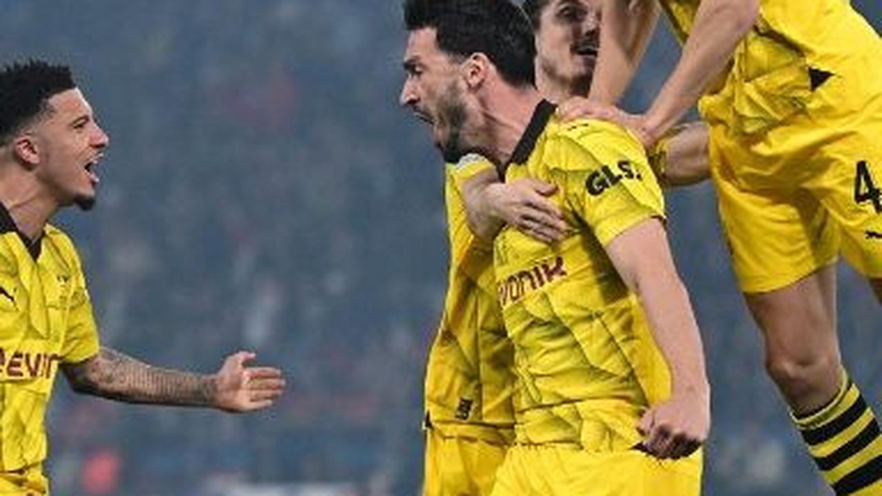 Gol tunggal kemenangan Dortmund di markas PSG kali ini tercipta di awal babak kedua, lewat sundulan Mats Hummels yang berhasil memanfaatkan sebuah skema sepak pojok.&nbsp;Foto: AFP