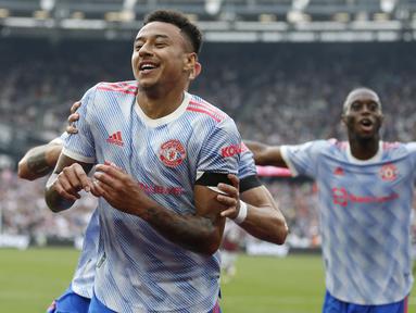 Musim 2021/2022 yang akan segera berakhir bisa jadi merupakan musim terakhir bagi lima pemain Manchester United berikut ini. Kelimanya bahkan bisa saja dilepas secara gratis jika tidak ada kesepakatan kontrak baru hingga tenggat waktu yang ditentukan. (AFP/Ian Kington)