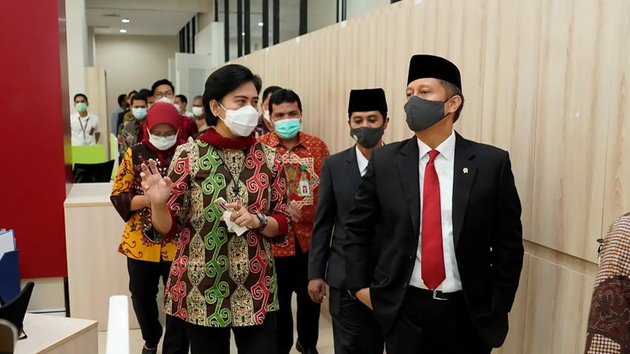 Menteri Kesehatan RI Budi Gunadi Sadikin dan Wakil Menteri Kesehatan Dante Saksono Harbuwono