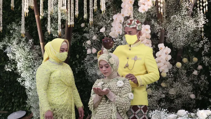 [Fimela] Siraman Lesti Kejora