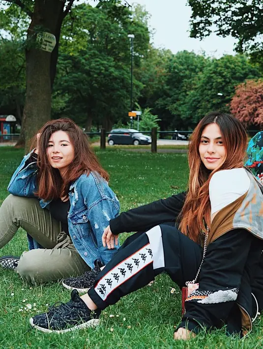 (Instagram/sharazaaa)