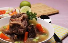 5 Cara Jitu Kurangi Lemak pada Sop Buntut Tanpa Hilangkan Rasa