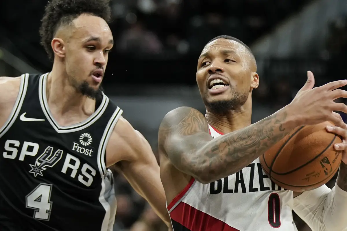 Pertandingan NBA, Portland Trail Blazers melawan tuan rumah San Antonio Spurs