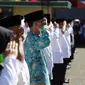 Ratusan santri perwakilan pesantren dan lembaga pendidikan lainnya di lingkungan Kemenag Garut, tengah mengikuti puncak perayaan ke-76 hari Amal Bakti Kemenag. (Liputan6.com/Jayadi Supriadin)