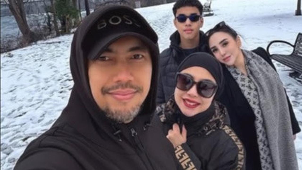 Potret Salmafina Sunan Rayakan Natal di Luar Negeri Bareng Keluarga, Tetap Rukun Meski Beda Keyakinan