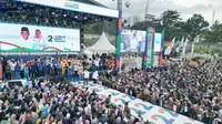 Puluhan ribu massa berkumpul di Stadion Gelora Kilongan Permai, Luwuk, Kabupaten Banggai menyatakan bahwa pasangan calon Gubernur dan calon Wakil Gubernur Sulawesi Tengah (Sulteng) nomor urut 2, Anwar Hafid dan Reny Lamadjido paling pantas memimpin Sulawesi Tengah (Istimewa)