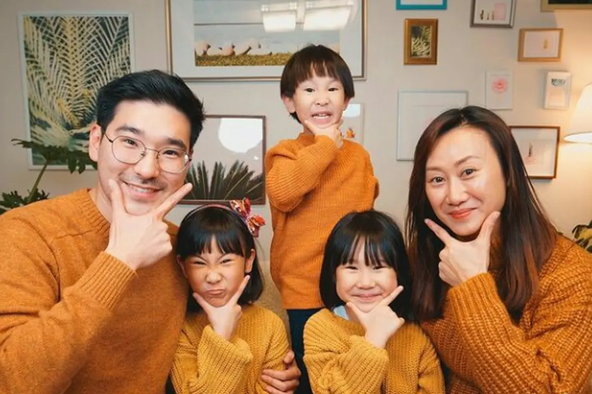 9 Gaya Kompak Outfit Kimbab Family, Bisa Jadi Inspirasi Keluarga
