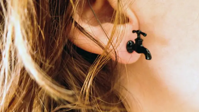 Sederet Potret Anting yang Buat Telingamu Lucu Kebangetan