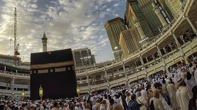 Cara Perbaiki Arah Kiblat Saat Matahari Tepat di Atas Kakbah