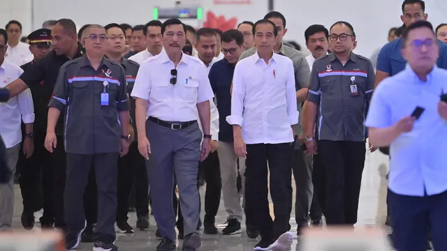 Presiden Jokowi Uji Coba Kereta Cepat Jakarta-Bandung