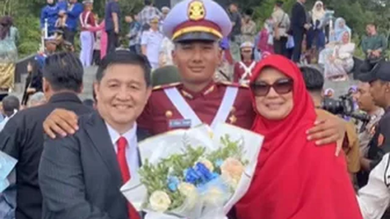 <b>Anak Ketum Partai Masyumi</b>