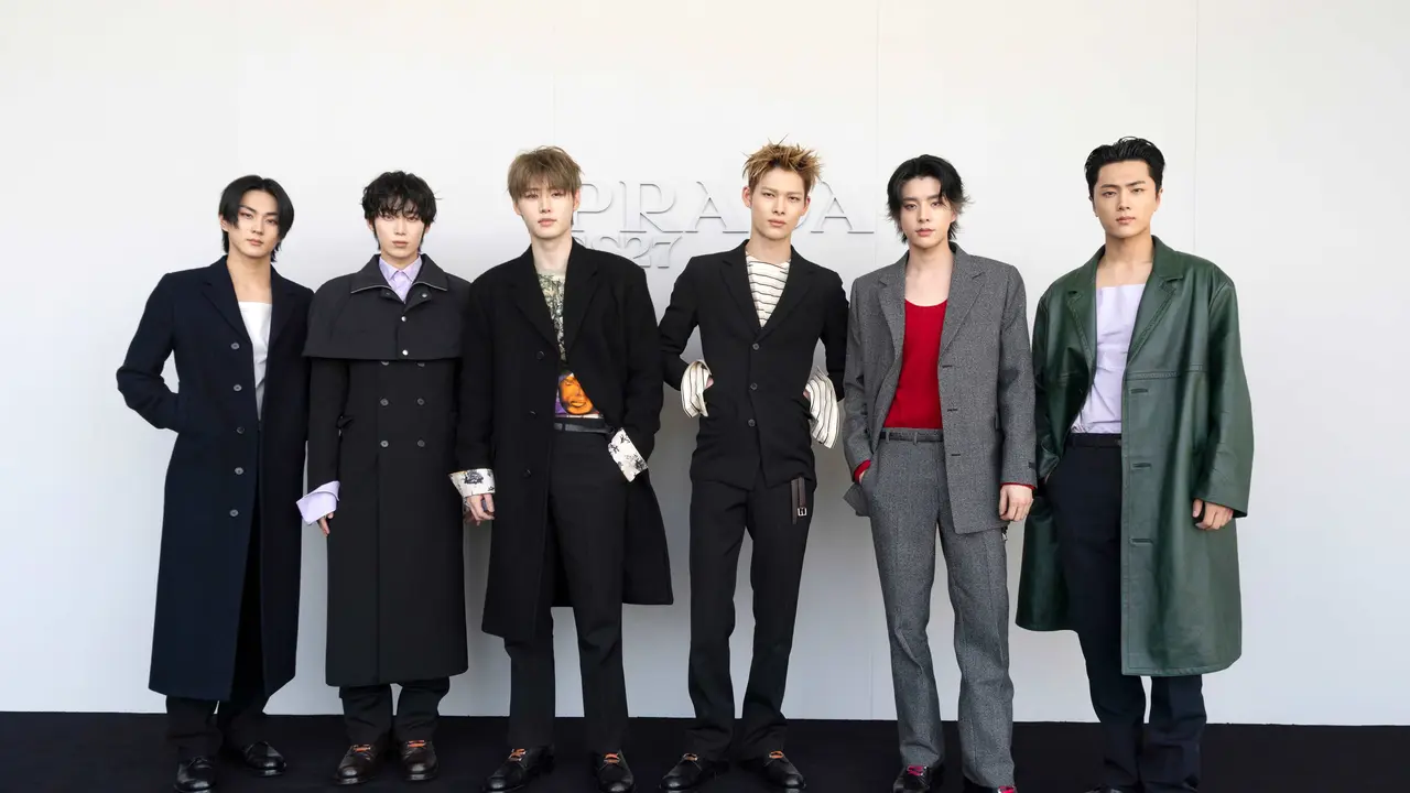 ENHYPEN hingga Jaehyun NCT Tampil Curi Perhatian di Prada Menswear Spring/Summer 2027 "Clarity"