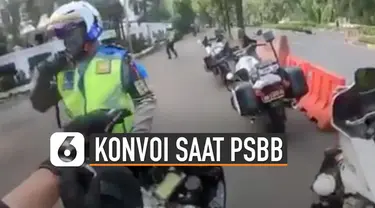 Sejumlah pengemudi sepeda motor sport kebut-kebutan di ruas jalan saat ada Pembatasan Sosial Berskala Besar (PSBB) di Jakarta.