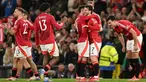 Gelandang Manchester United asal Inggris, Mason Mount (kedua kanan) melakukan selebrasi dengan rekan setimnya setelah mencetak gol keempat bagi The Red Devils saat pertandingan sepak bola leg kedua semifinal Liga Europa 2024/2025 melawan Athletic Club Bilbao di stadion Old Trafford, Manchester, barat laut Inggris, pada 8 Mei 2025 waktu setempat atau Jumat 9 April 2025 dini hari WIB. (Oli SCARFF/AFP)