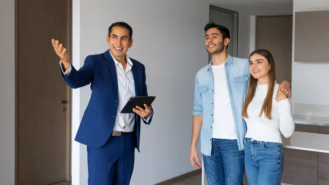Real Estate Agent