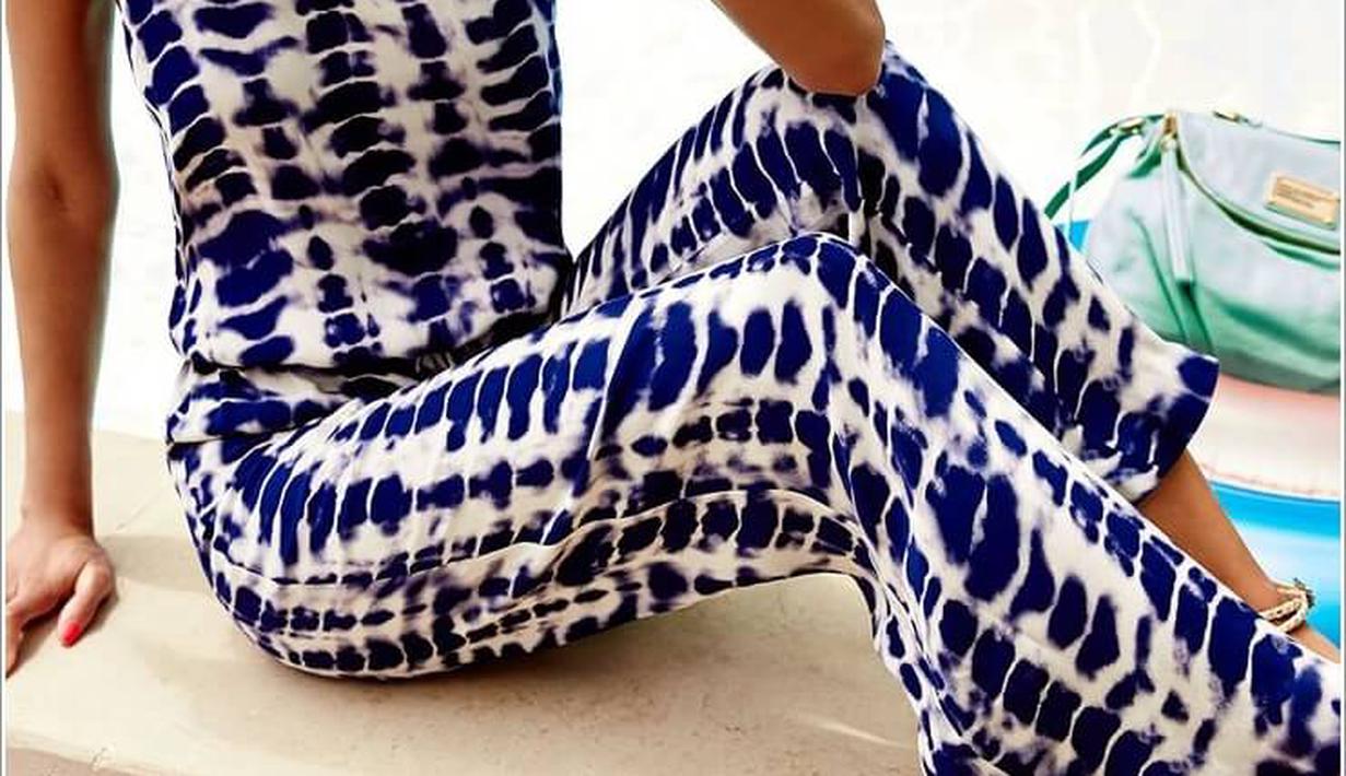 8 Inspirasi Tampil Stylish dan Anggun Dengan Jumpsuit Photo