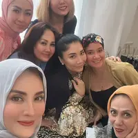 Potret Geng Sister Soleha (Instagram/@elmatheana)