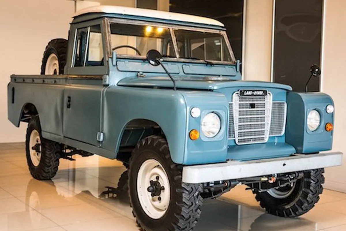 Land Rover Bob Marley Akhirnya Selesai Direstorasi (c)