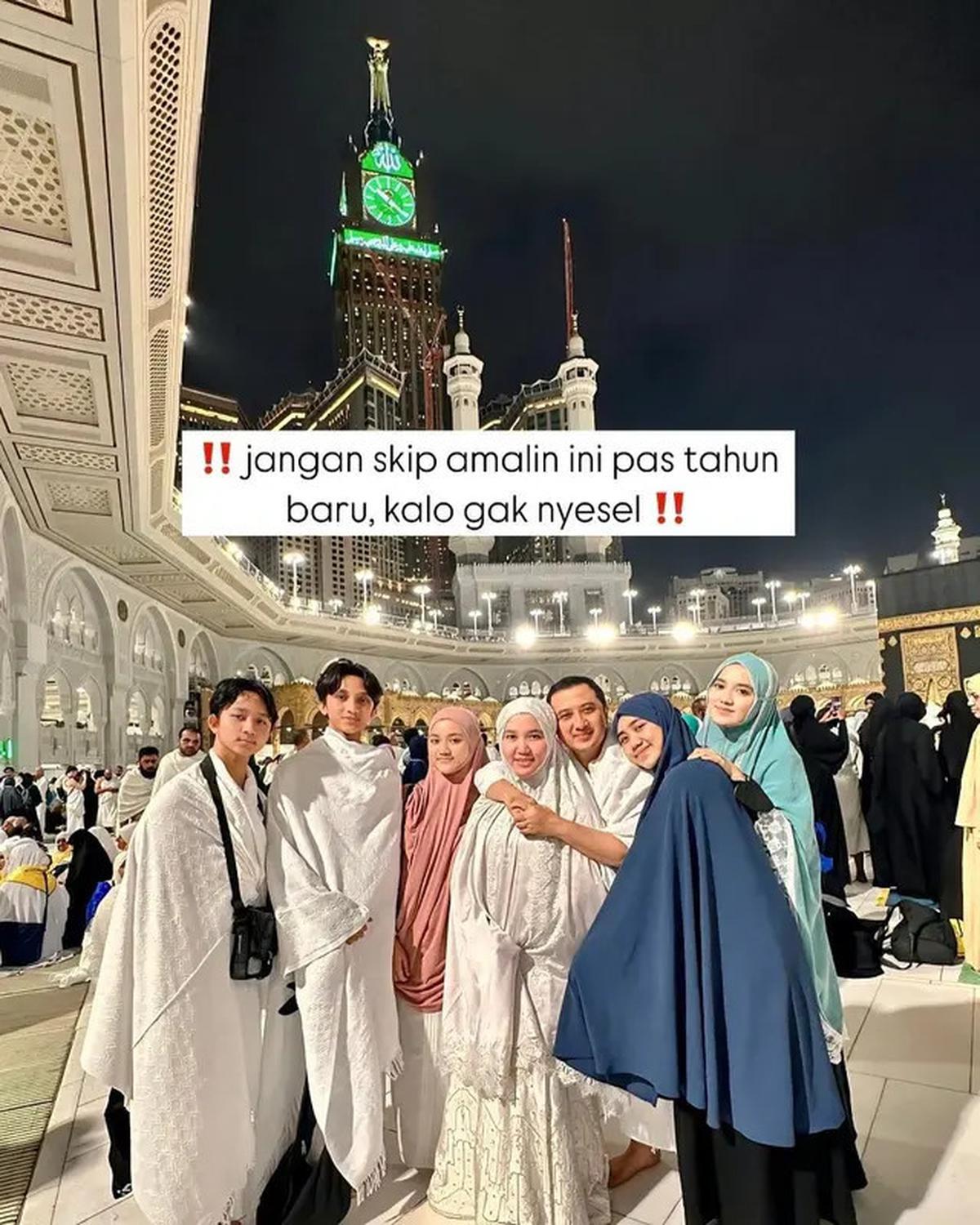 6 Artis Rayakan Tahun Baru 2025 dengan Ibadah Umroh, Liburan di Tanah Suci