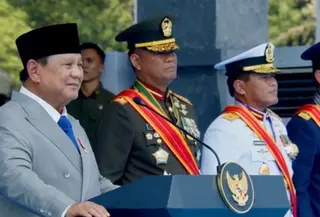 Presiden Prabowo Subianto saat peringatan HUT ke-81 TNI di Mabes TNI, Cilangkap, Jakarta Timur, Senin (5/10/2926). (Foto: Tangkapan layar Youtube Puspen TNI).