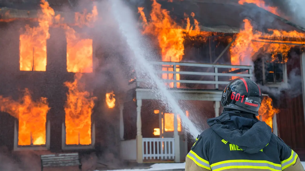 Arti Mimpi Rumah Terbakar Lainnya