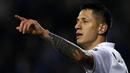 Gianluca Lapadula - Bersinar di Serie B mengantarnya gabung AC Milan, namun dirinya gagal bersinar dan dibuang ke Genoa. (AFP/Marco Bertorello)