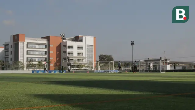 Lapangan American University of Phnom Penh (AUPP)
