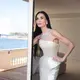 Melihat penampilan Demi Moore selama Festival Film Cannes 2026 (@demimoore)