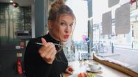 Salah satu cara untuk mengatasi pola pikir diet yang salah adalah dengan mengikuti cara-cara berikut ini  (Foto: Unsplash.com/Toni Koraza)