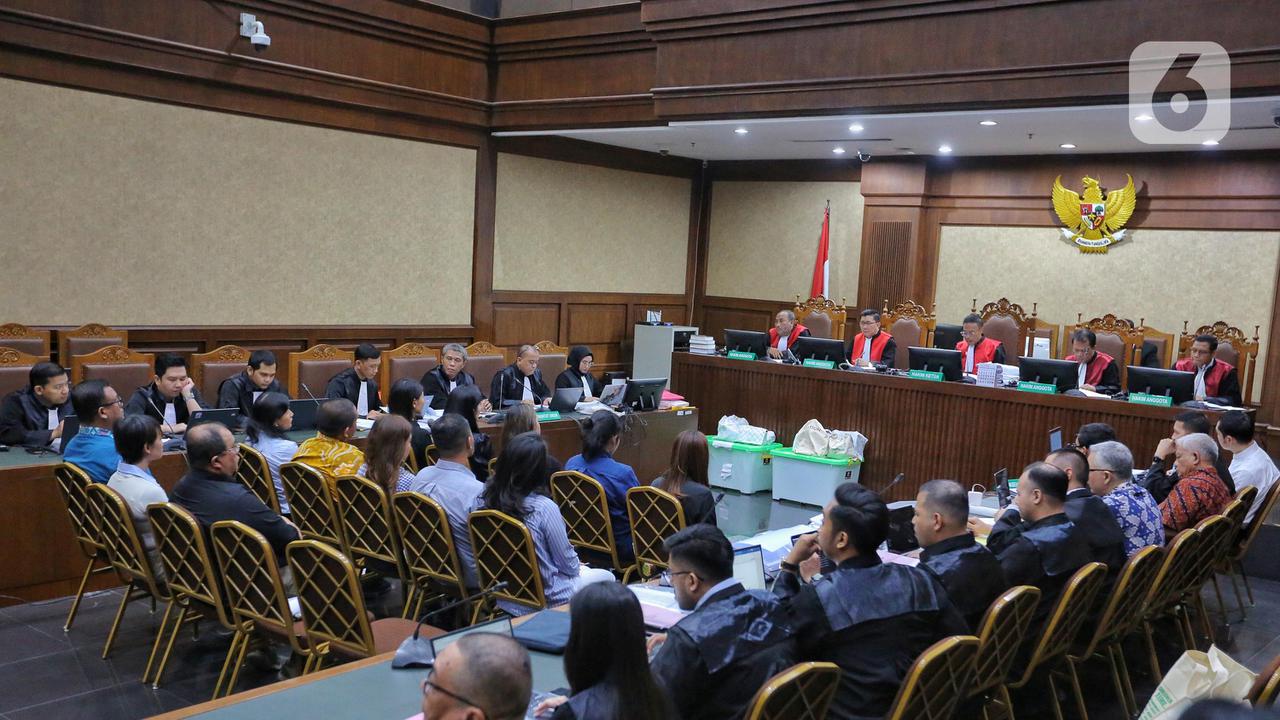 Sidang Lanjutan Korupsi Timah, Terdakwa Harvey Moeis Simak Keterangan Para Saksi