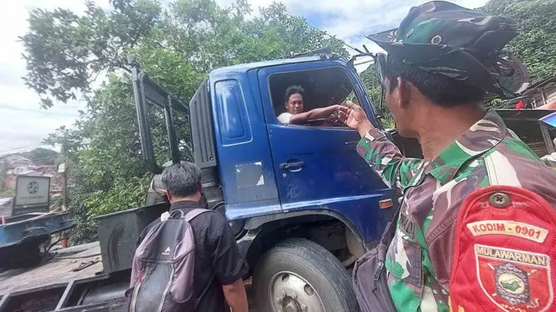 Babinsa Sungai Dama dari Kodim 0901/Samarinda Kopka Azmiadi